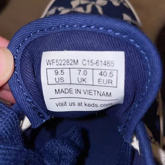 Keds Taylor Swift Navy Blue Floral Canvas Sneakers 9.5 new! - Picture 5 of 7